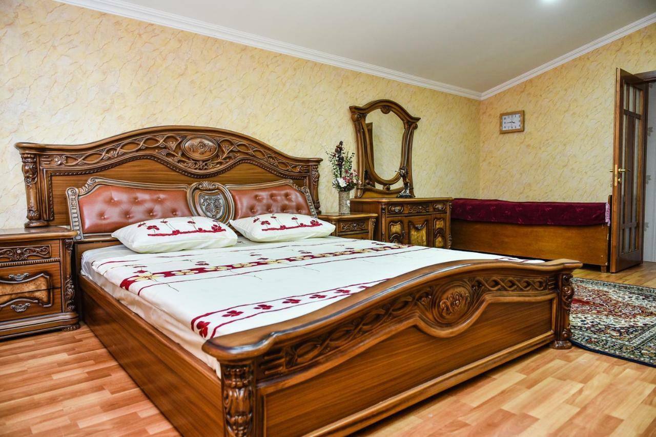 Hotel S.R Tbilisi Exterior photo