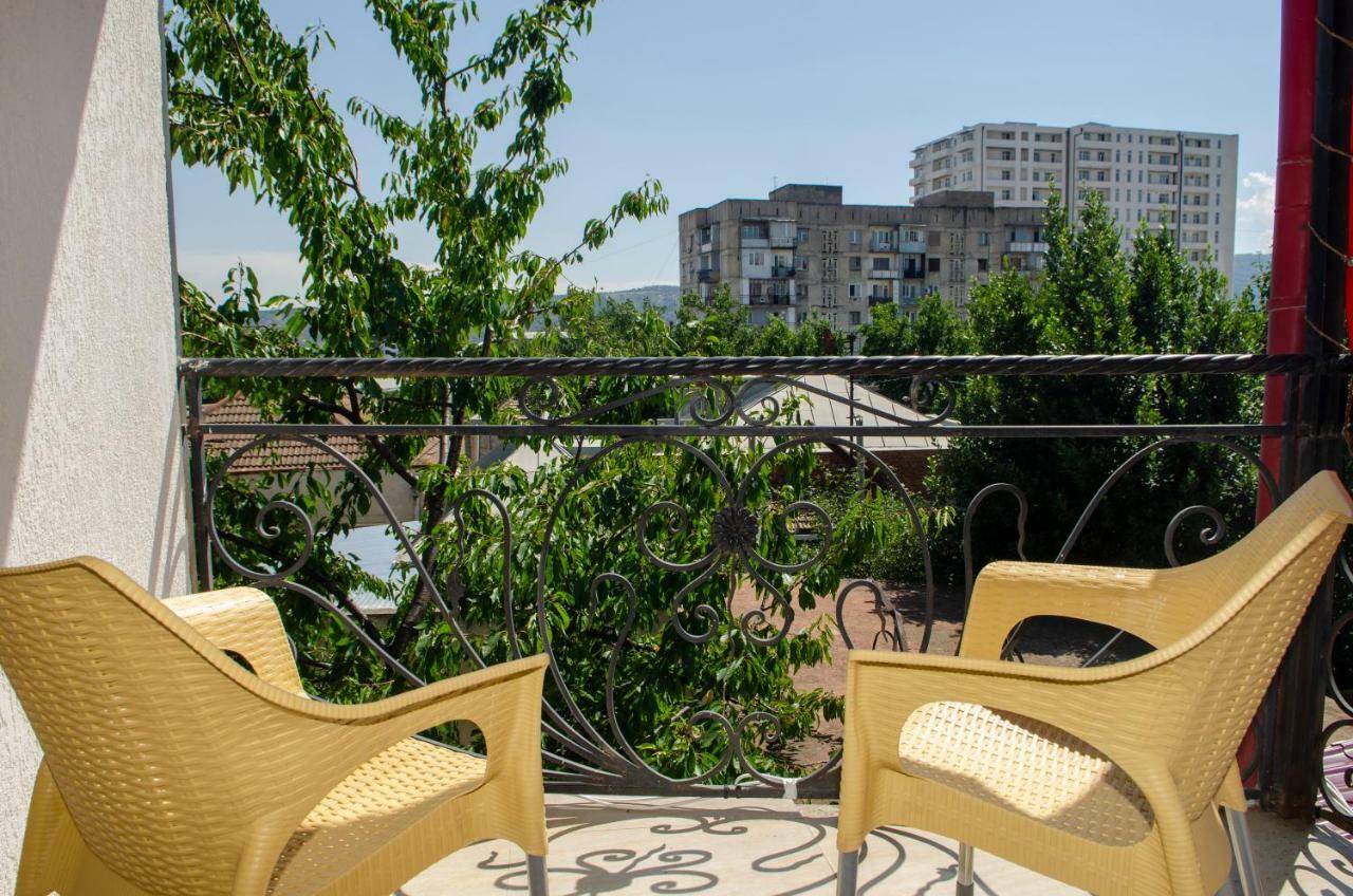 Hotel S.R Tbilisi Exterior photo