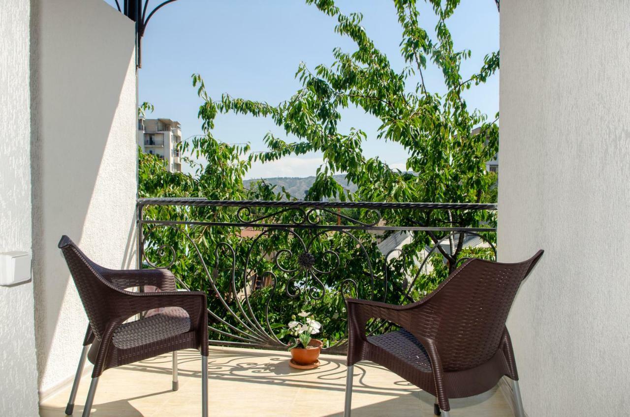 Hotel S.R Tbilisi Exterior photo
